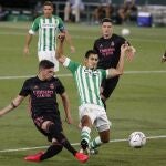 Valverde remata y marca ante el Betis