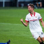 Luuk de Jong con el Sevilla.