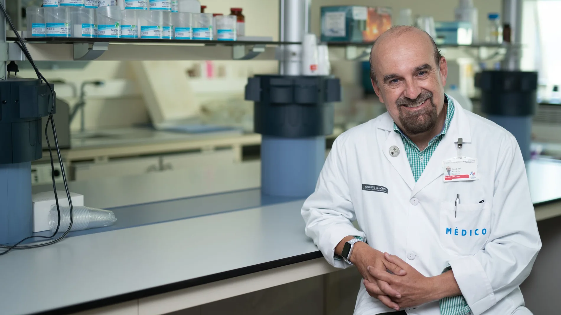 El doctor José María Martín-Moreno es uno de los expertos que pide una evaluación independiente de la pandemia