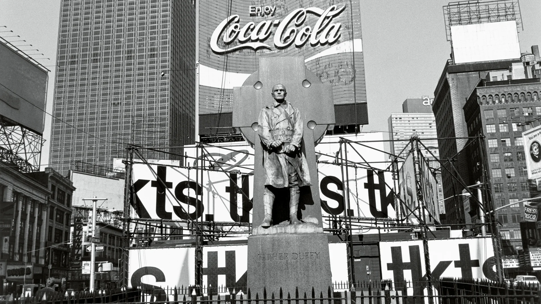 Un paisaje con una estatua, ahora que en Estados Unidos están sujetas a nuevas interpretaciones y miradas