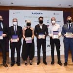 V edición de los Premios Imagen de Andalucía. De izquierda a derecha: Juan Luis Muñoz Escassi, responsable del proyecto "Reto Pichón"; Miguel Vargas, presidente de la cooperativa CASI; Pasión Vega; Jaime Cantizano; Javier Sánchez, director de Proyectos de Azimuth; y Alejandro Romero, viceconsejero de Cultura