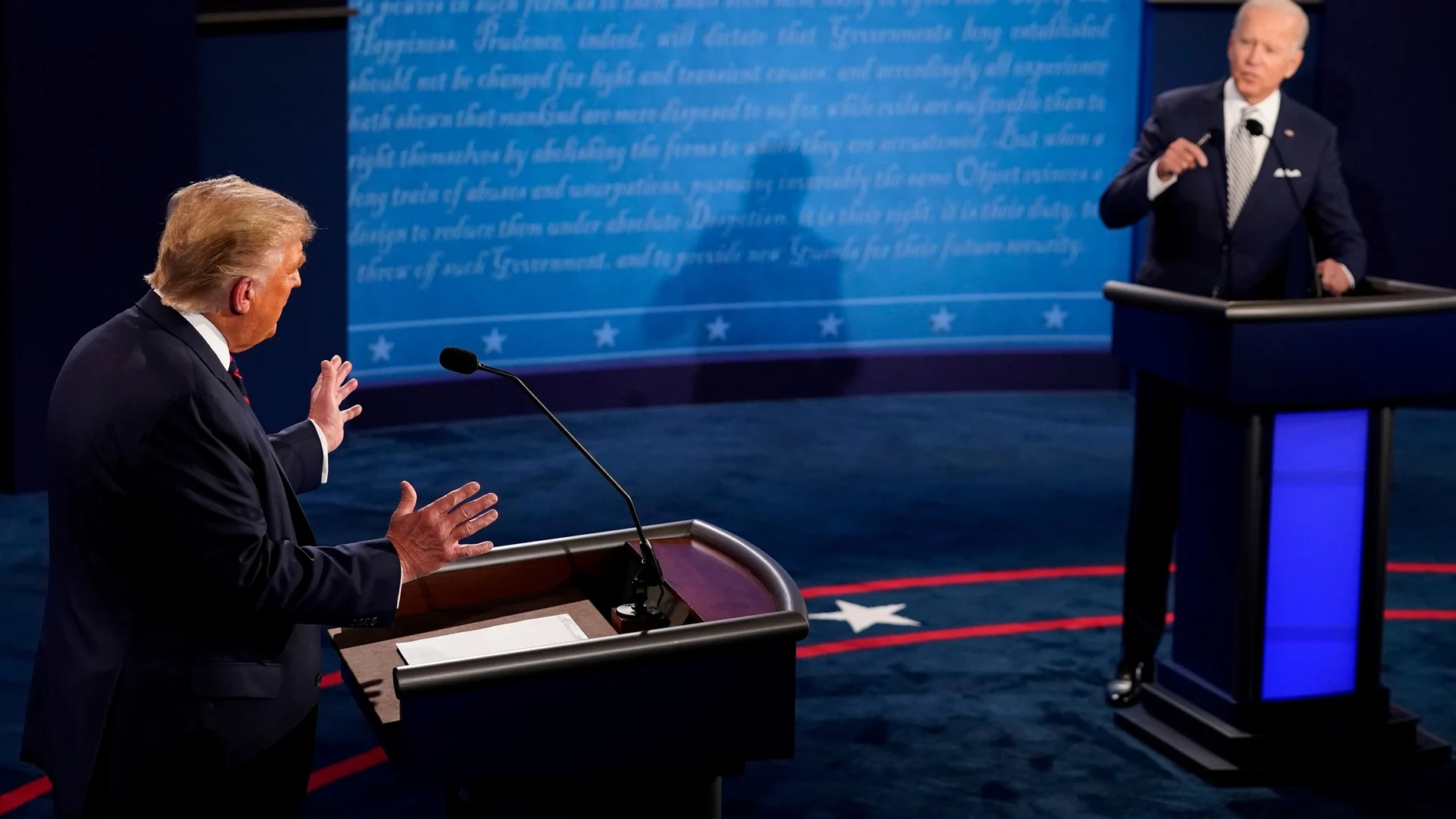 El presidente estadounidense, Donald Trump, y el candidato presidencial demócrata Joe Biden participan en su primer debate de la campaña presidencial de 2020