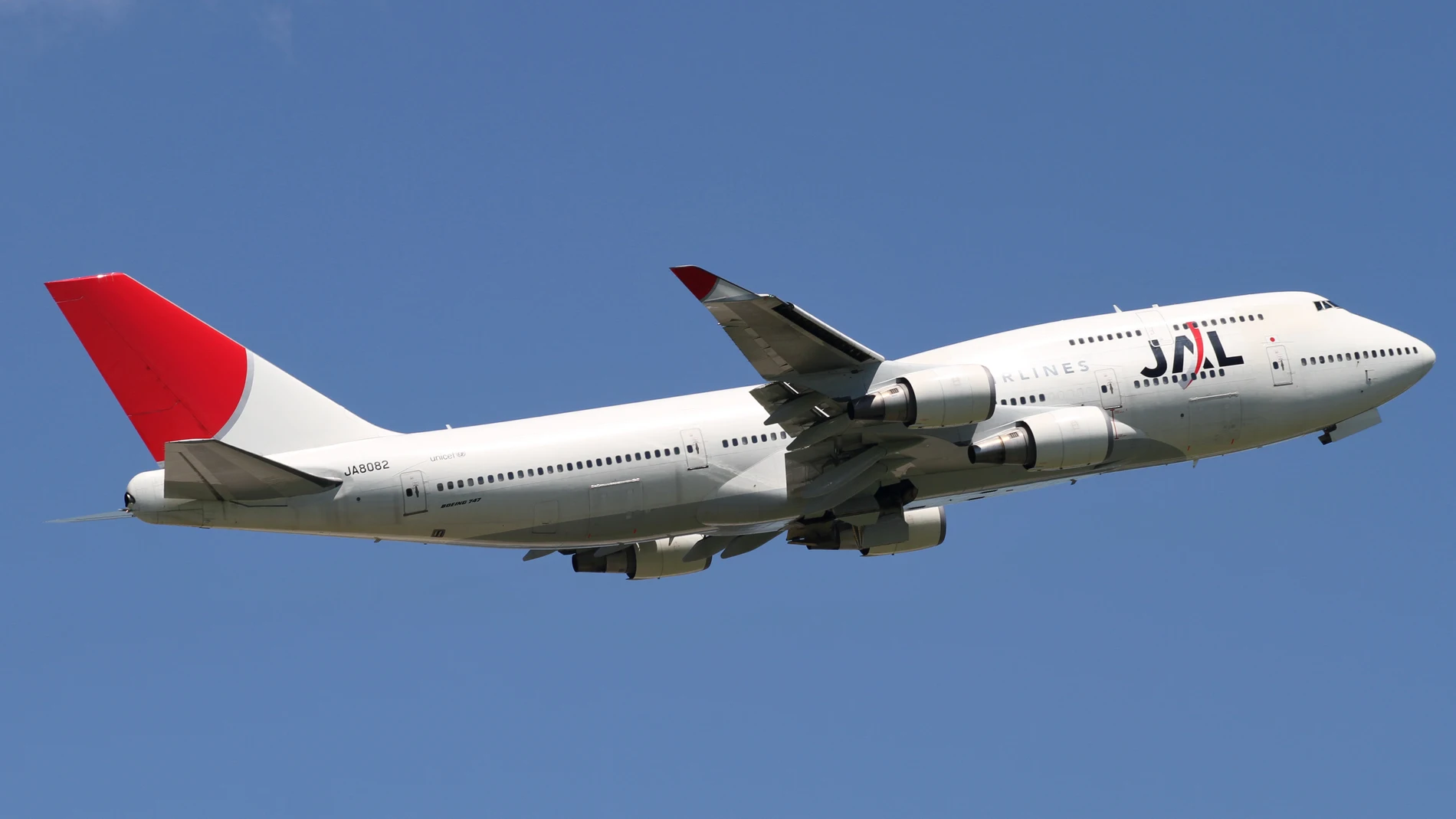 Un avión de Japan Airlines durante un vuelo