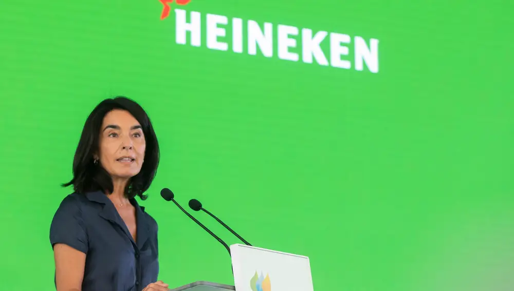 La directora general de relaciones institucionales de Heineken, Carmen Ponce, durante su intervención en la inauguración de la planta Andévalo de Iberdrola, primer proyecto fotovoltaico de la compañía en Andalucía. En Puebla de Guzmán (Huelva, Andalucía, España), a 30 de septiembre de 2020.30 SEPTIEMBRE 2020María José López / Europa Press30/09/2020