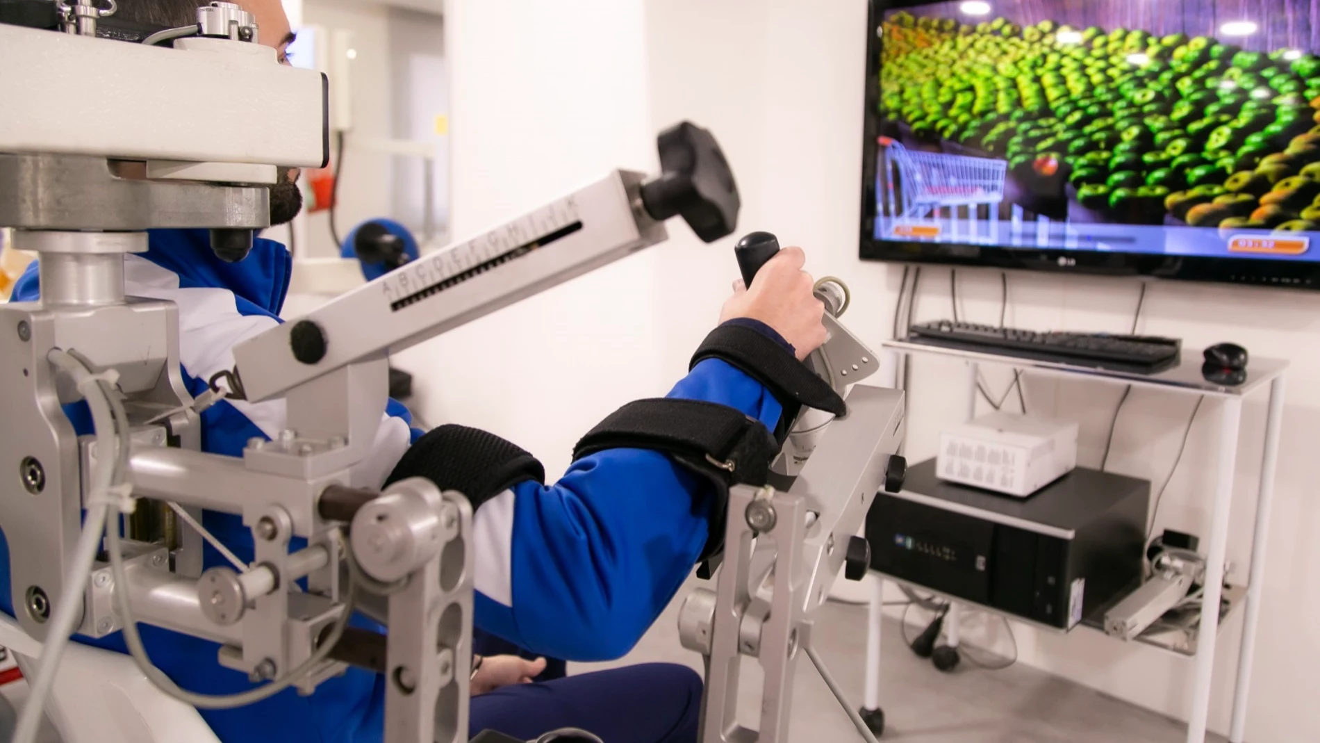 En la imagen, ejercicios de neurorehabilitación.