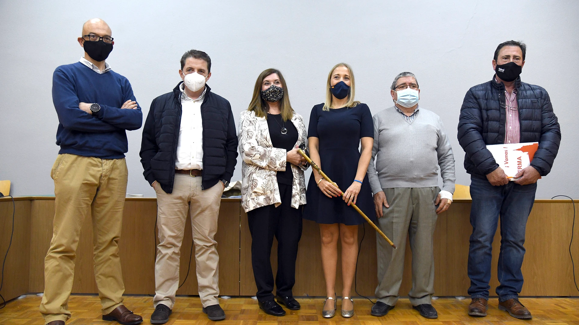 La nueva alcaldesa de Lerma, María Isabel Sancho, junto a su nuevo equipo de gobierno
