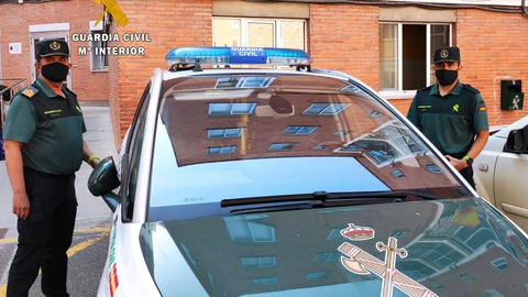 Los guardias civiles que atraparon al ladrón