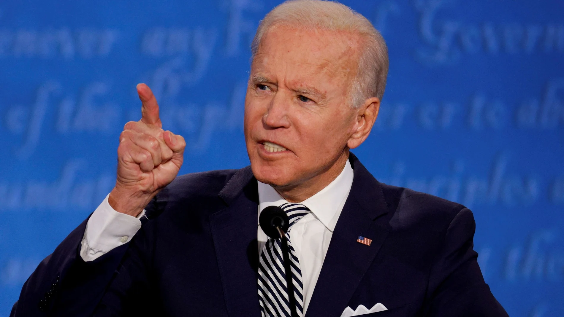 El candidato demócrata, Joe Biden, durante el primer debate presidencial ante el presidente Donald Trump