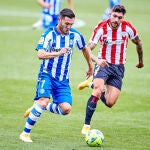 Lucas Pérez con el Alavés frente al Athletic.