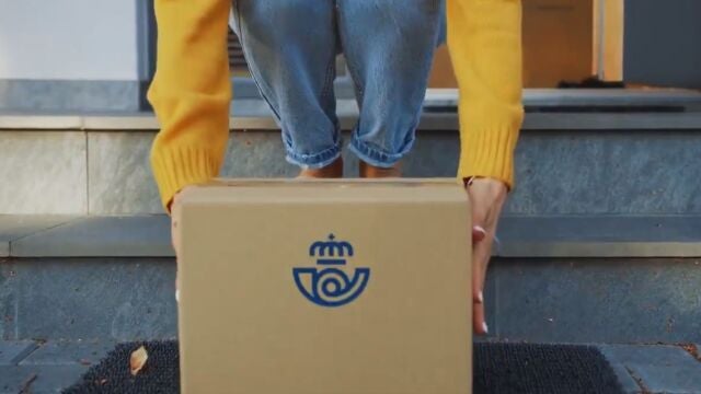 Correos anima a consumir productos locales en un spot para celebrar el 12 de octubre