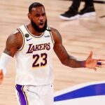 LeBron James y los Lakers defenderán el título de campeón de la NBA.