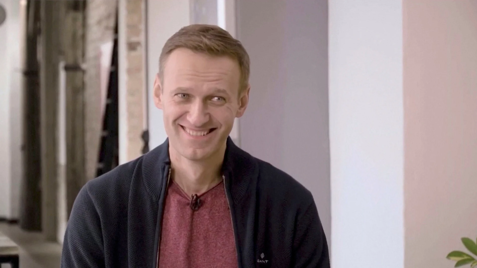 El opositor ruso, Alexei Navalni, durante la entrevista con Yury Dud, en Berlín