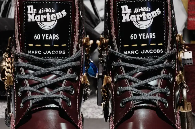 Si la moda rebelde es lo tuyo, amarás esta colaboración entre Dr. Martens y Marc Jacobs