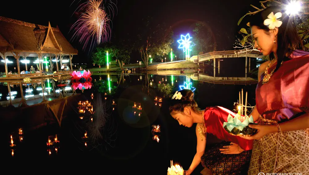 La fiesta en Tailandia de las oraciones y esperanzas