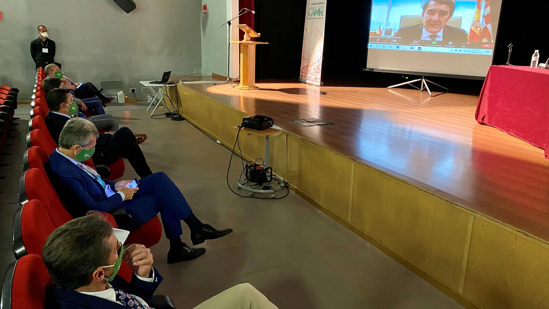 El consejero de Fomento y Medio Ambiente, Juan Carlos Suárez-Quiñones, interviene por videoconferencia