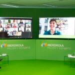 Irene Lozano, junto a Ignacio Galán durante el encuentro virtual con varias deportistas españolas