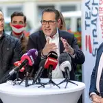 Hans Christian Strache, que tuvo que dimitir como vicecanciller de Austria por el &quot;Ibizgagate&quot;, fracasa en su vuelta a la política