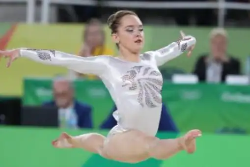 El desgarrador relato de abusos de una gimnasta olímpica: “Enana gorda”