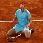  Nadal roza la perfección para arrasar a Djokovic y ganar Roland Garros