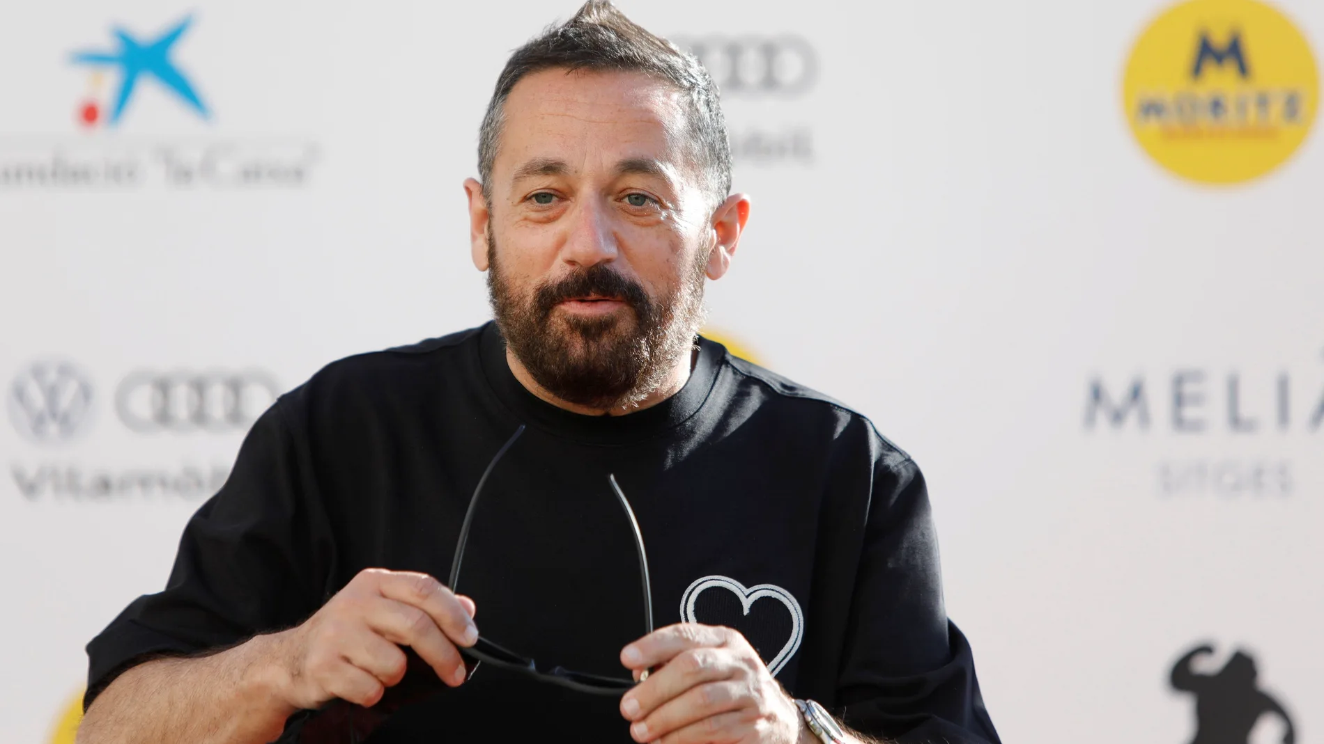 El actor Pepón Nieto posa para los fotógrafos durante la presentación del primer capítulo de la serie que dirige para HBO "30 Monedas".