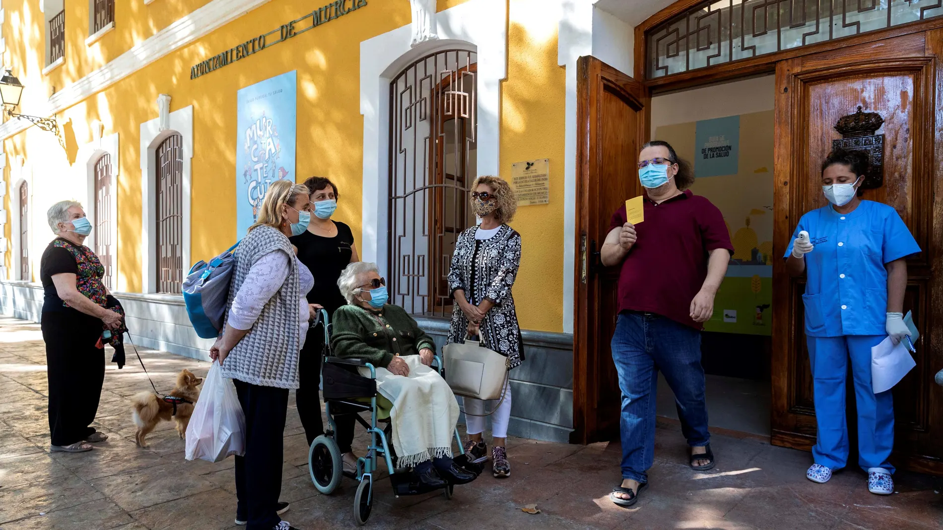 Aumentan a 22 residentes y un trabajador los positivos en una residencia de mayores de Molina de Segura