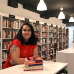 Beatriz, propietaria de Re-Read Libreria Lowcost.