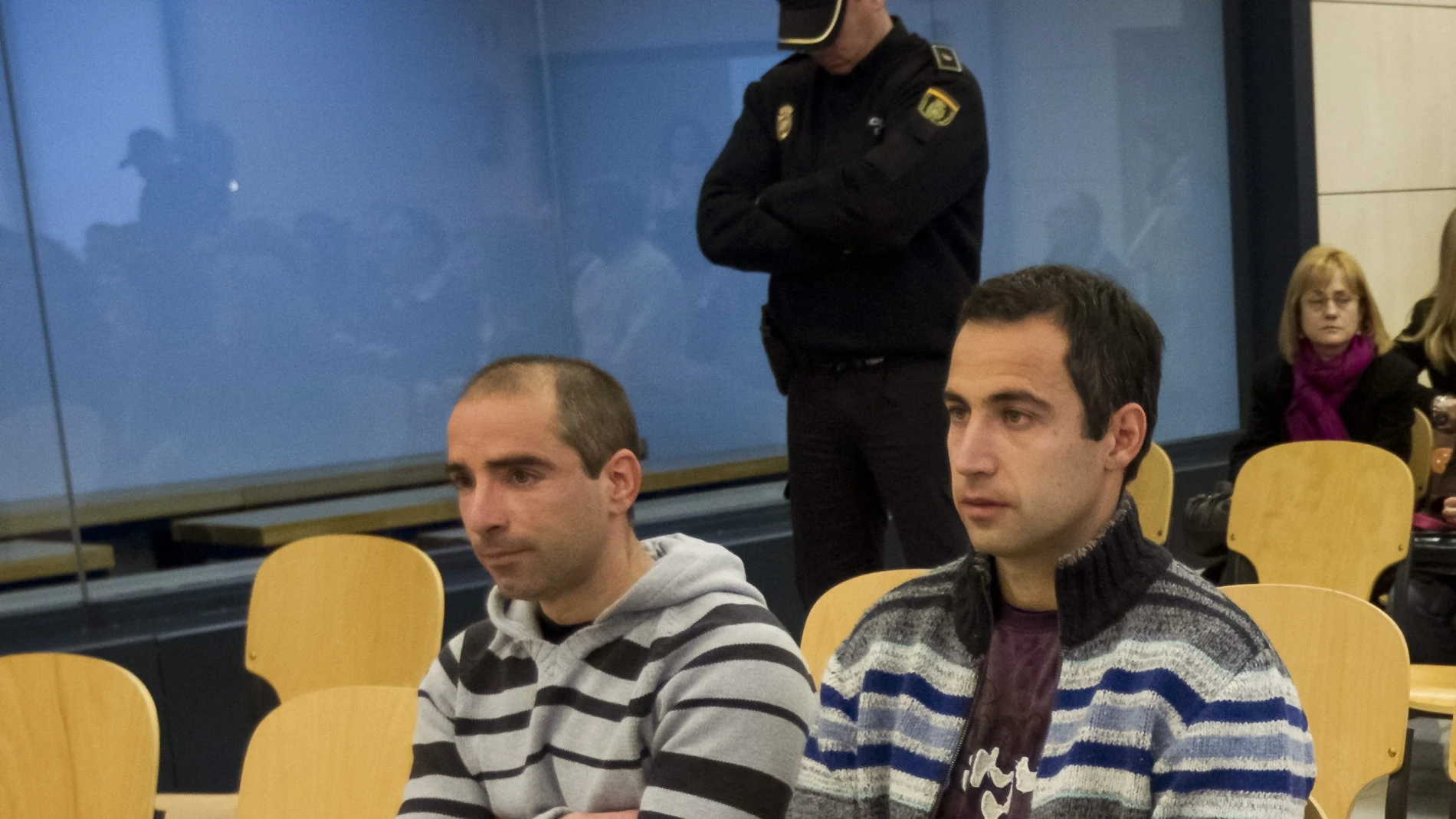 Los etarras Óscar Celarain Ortiz, 'Peio', y Andoni Otegi Eraso, 'Iosu', juzgados por el atentado contra la casa-cuartel de Santa Pola (Alicante)