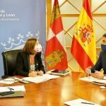 Los consejeros Ángel Ibáñez y Paula Fernández se reúnen en Valladolid