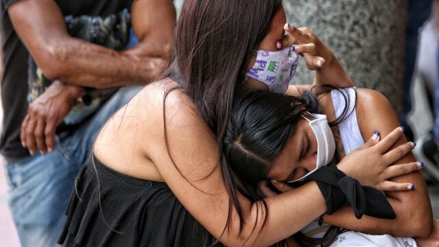Familiares de víctimas de una masacre en Cauca (Foto de ARCHIVO)25/08/2020