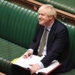 El "premier" británico, Boris Johnson, en la sesión de control en la Cámara de los Comunes