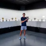 Rafa Nadal, con sus trofeos