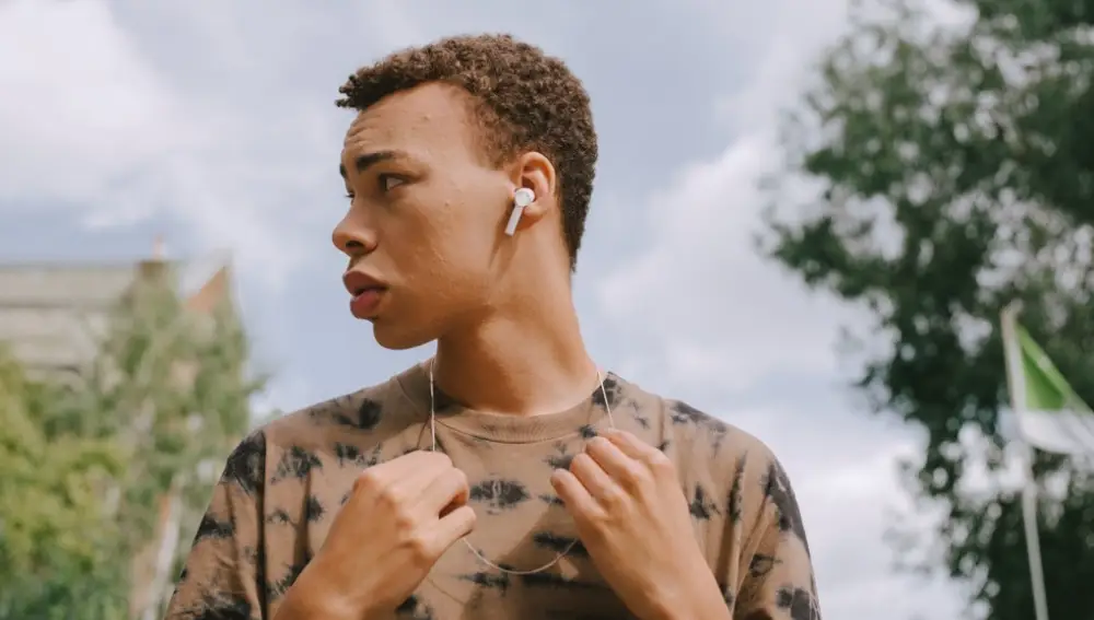 ¿Te puedes quedar sordo por usar tus auriculares?