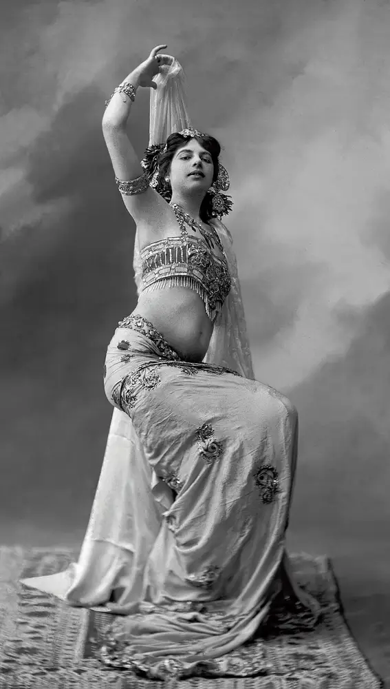 Mata Hari (1905)