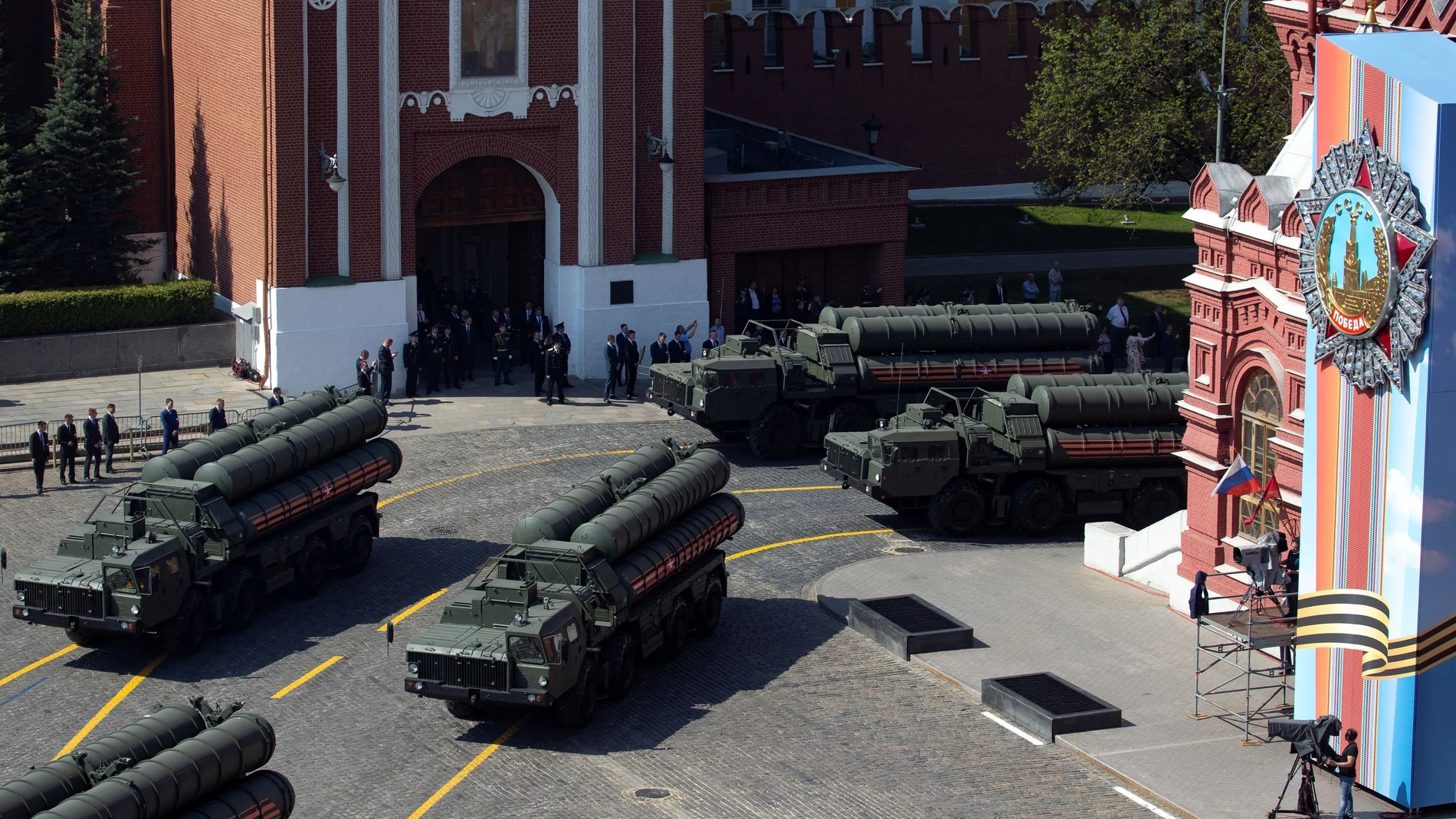 Misiles de defensa S-400 en un desfile en la plaza Roja de Moscú