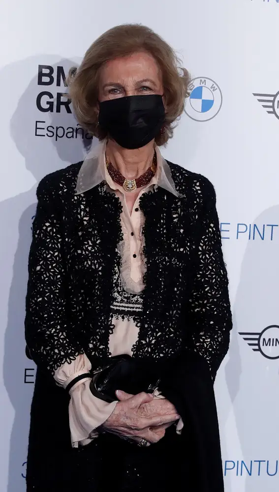 GRAF1223. MADRID, 15/10/2020.- La Reina Sofía preside este jueves la 35ª edición de los Premios BMW de Pintura en el Teatro Real de Madrid. EFE/J.J. Guillén