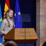 GRAF1966. OVIEDO, 16/10/2020.- La princesa Leonor pronuncia un discurso durante la ceremonia de entrega de los Premios Princesa de Asturias celebrados este viernes en Oviedo. EFE/Ballesteros POOL