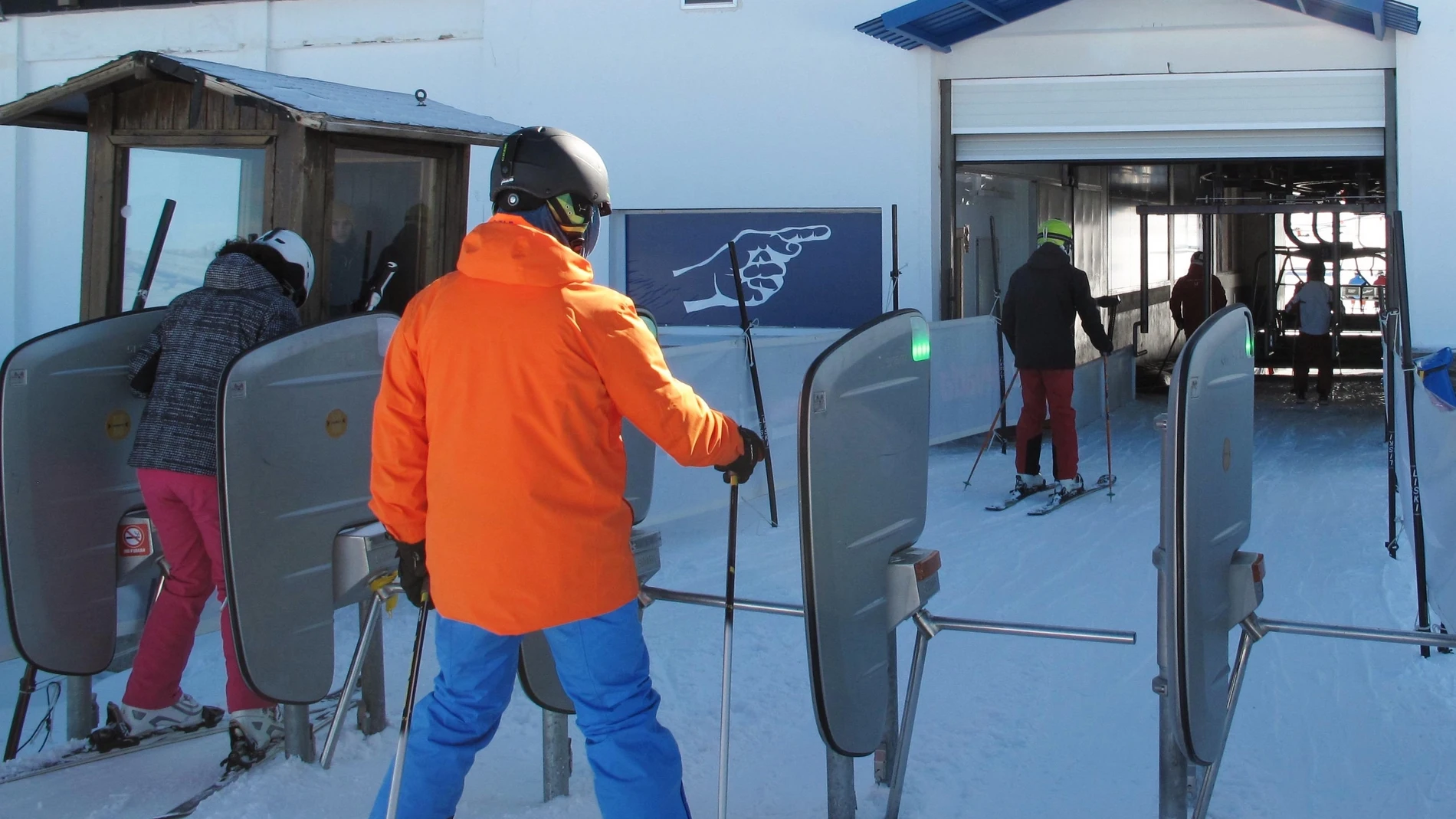 La entrada de una estación de esquí.