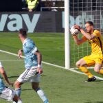 Oblak, decisivo en la primera parte del Celta-Atlético en Vigo