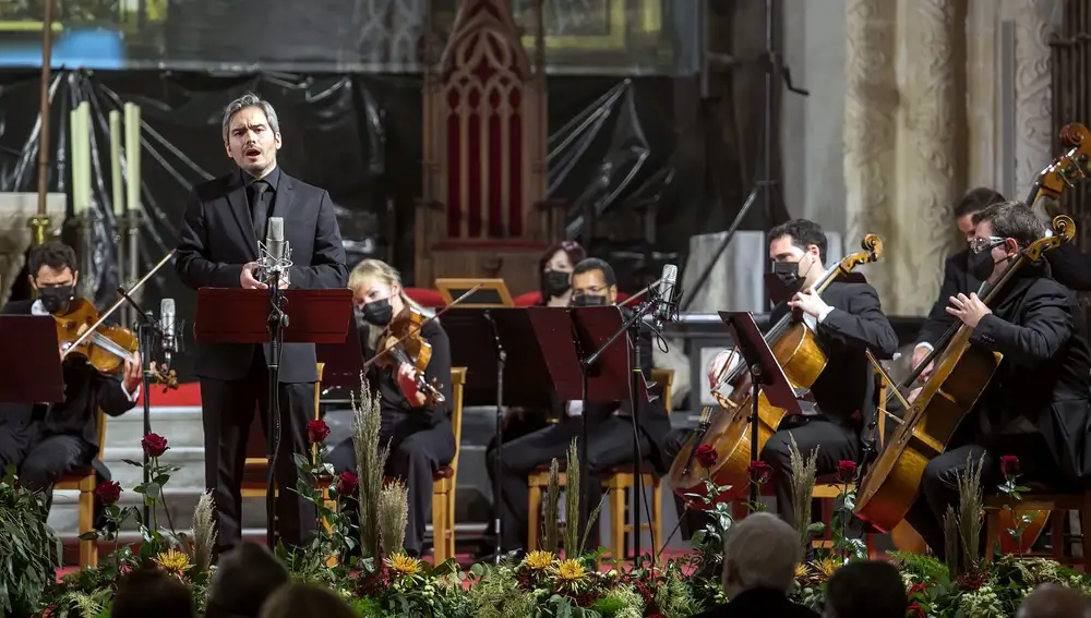 Concierto de la Orquesta del Teatro real en el Altar Mayor de la Catedral de Burgos.