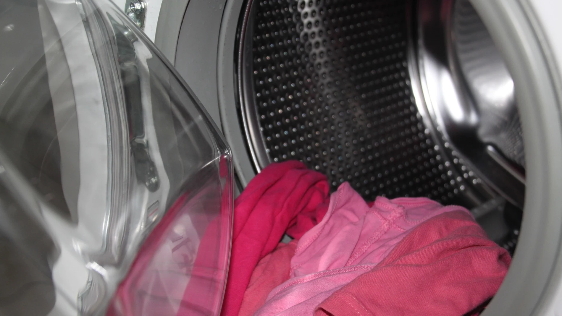 La nueva factura de la luz entró en vigor el pasado martes con las lavadoras en el centro de la polémica