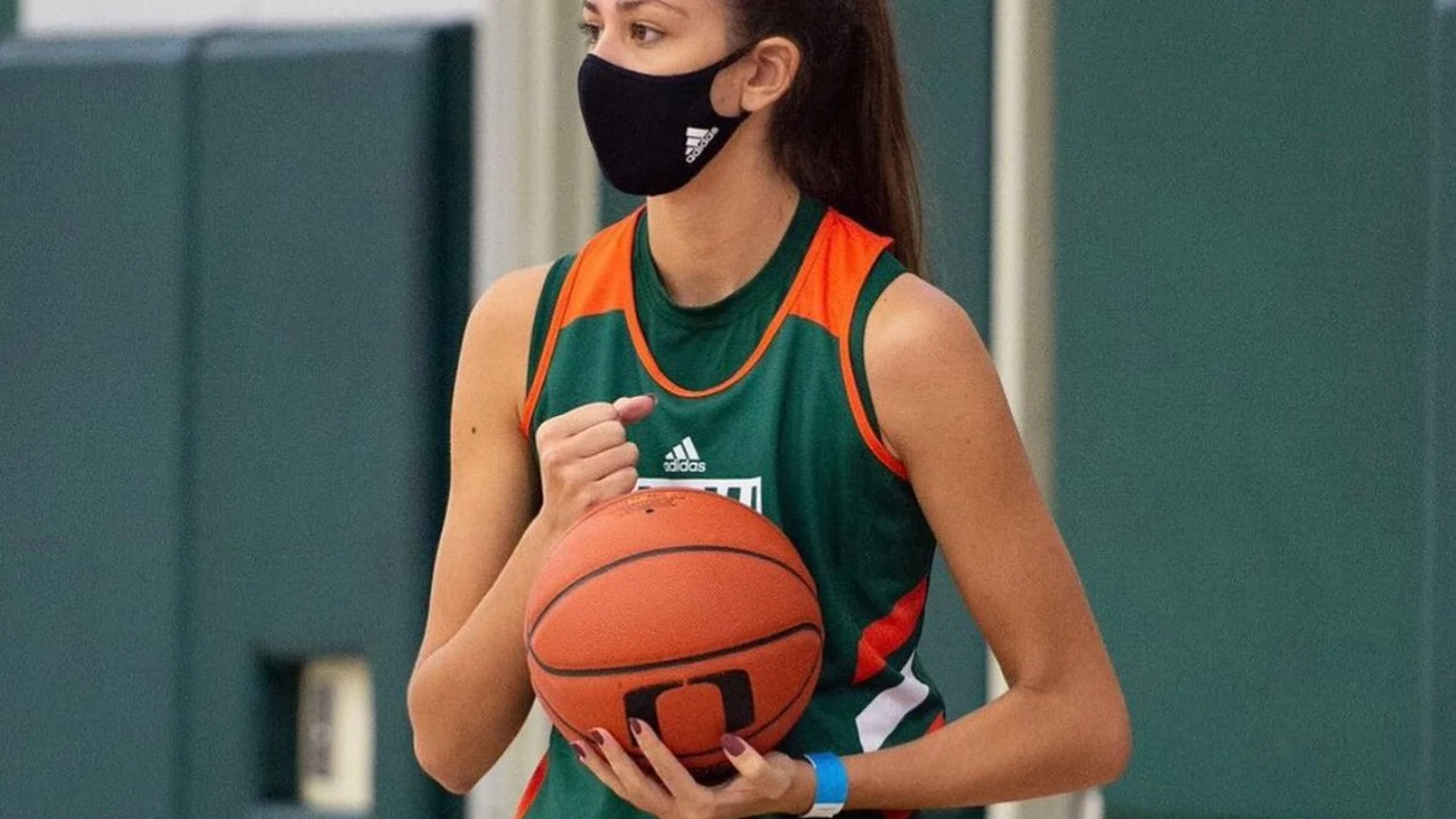 Paula Freire, jugadora de baloncesto