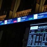La bolsa española cae el 0,23% tras la apertura y sigue cerca de 6.800 puntos