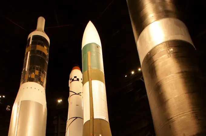 Estados Unidos prueba el “Minuteman III”, su nuevo misil balístico intercontinental