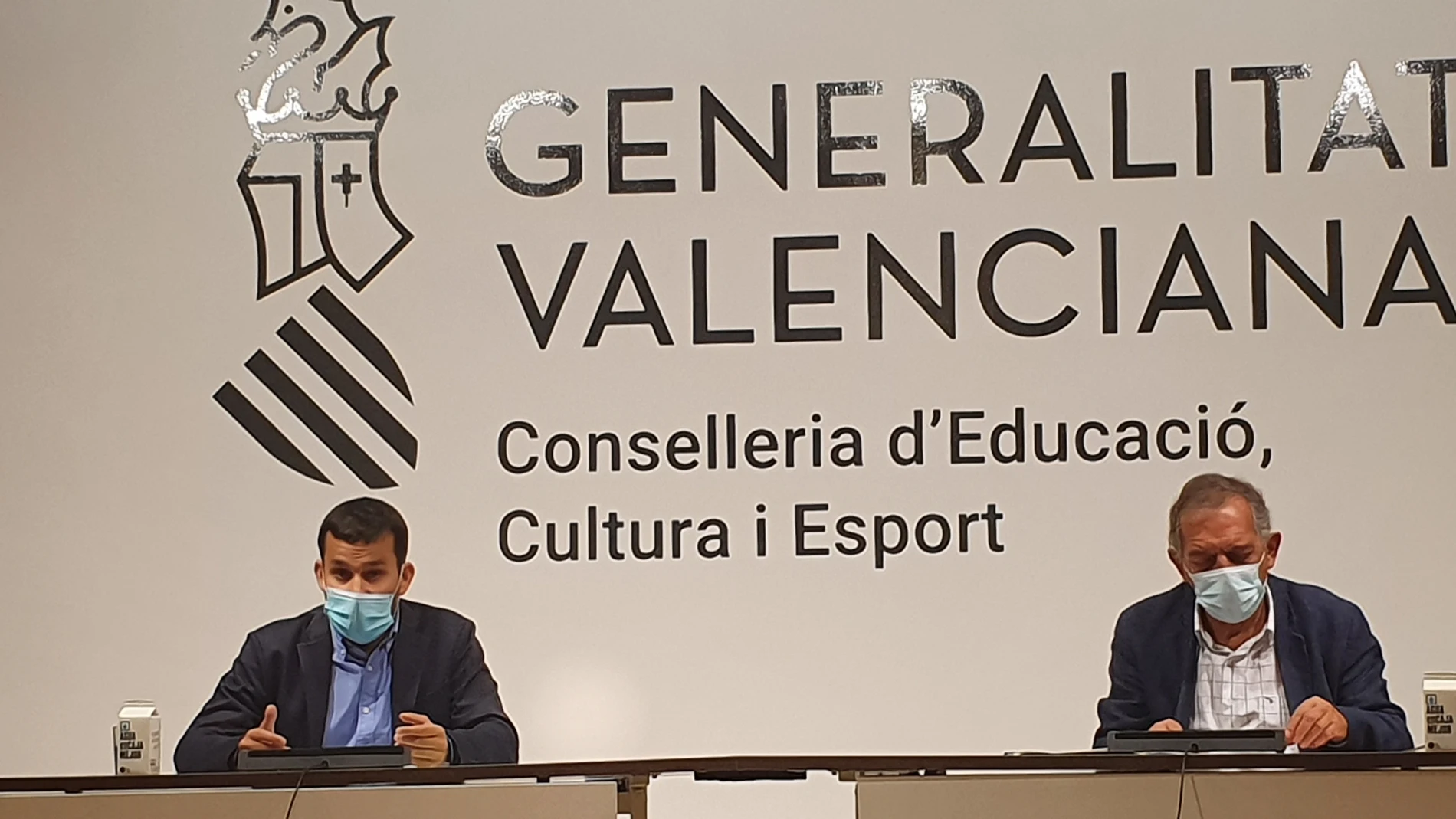 El conseller de Educación, Vicent Marzà, y el secretario autonómico de Educación, Miguel Soler, en una imagen de archivo