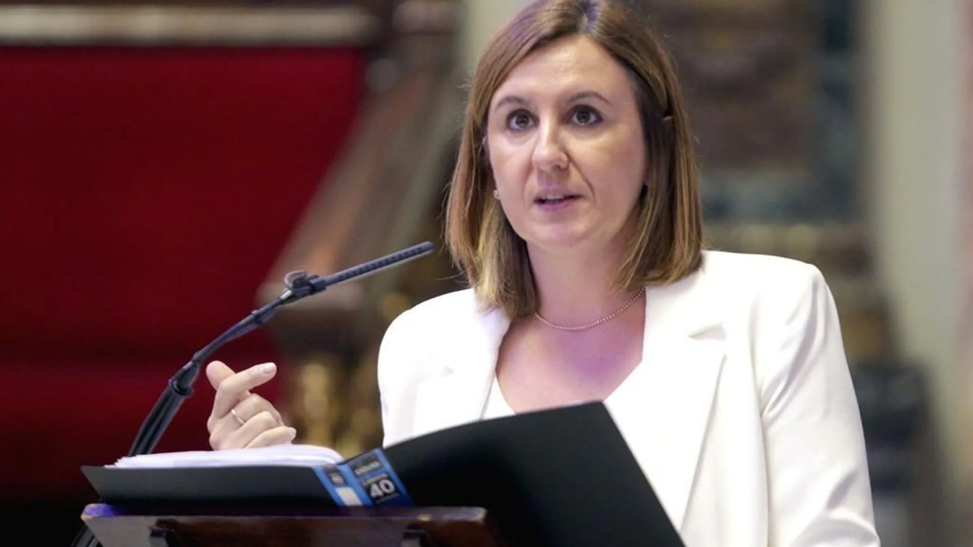 La portavoz del PP, María José Catalá, en un momento de su intervención