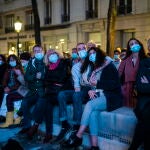 Un momento del homenaje tributado en París al profesor asesinado EFE/EPA/YOAN VALAT