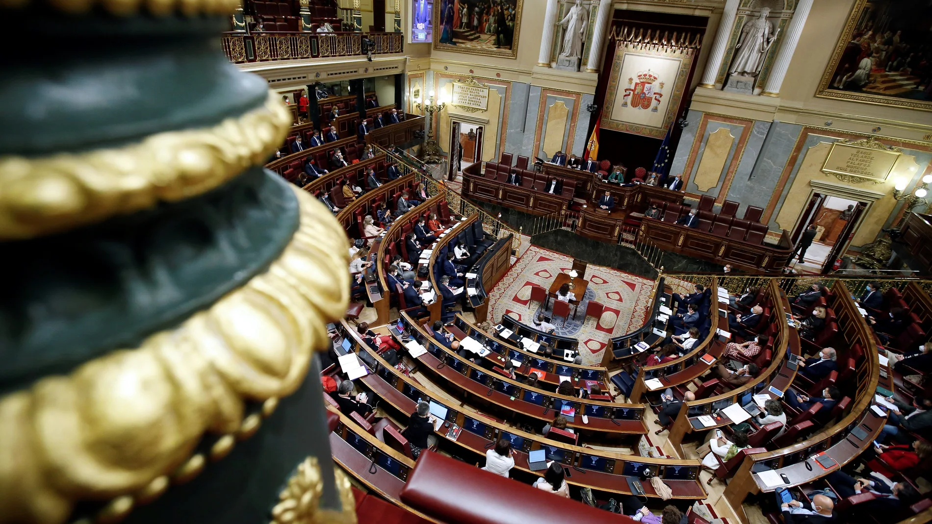 Vista del hemiciclo durante la segunda sesión del debate de moción de censura presentada por Vox