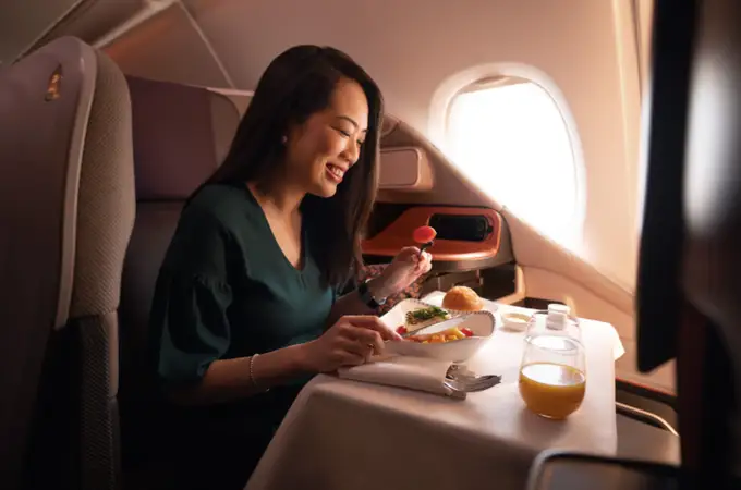 ¿Experimentarías una cena de lujo en un avión? Ahora podrás hacerlo sin necesidad de volar a otro sitio