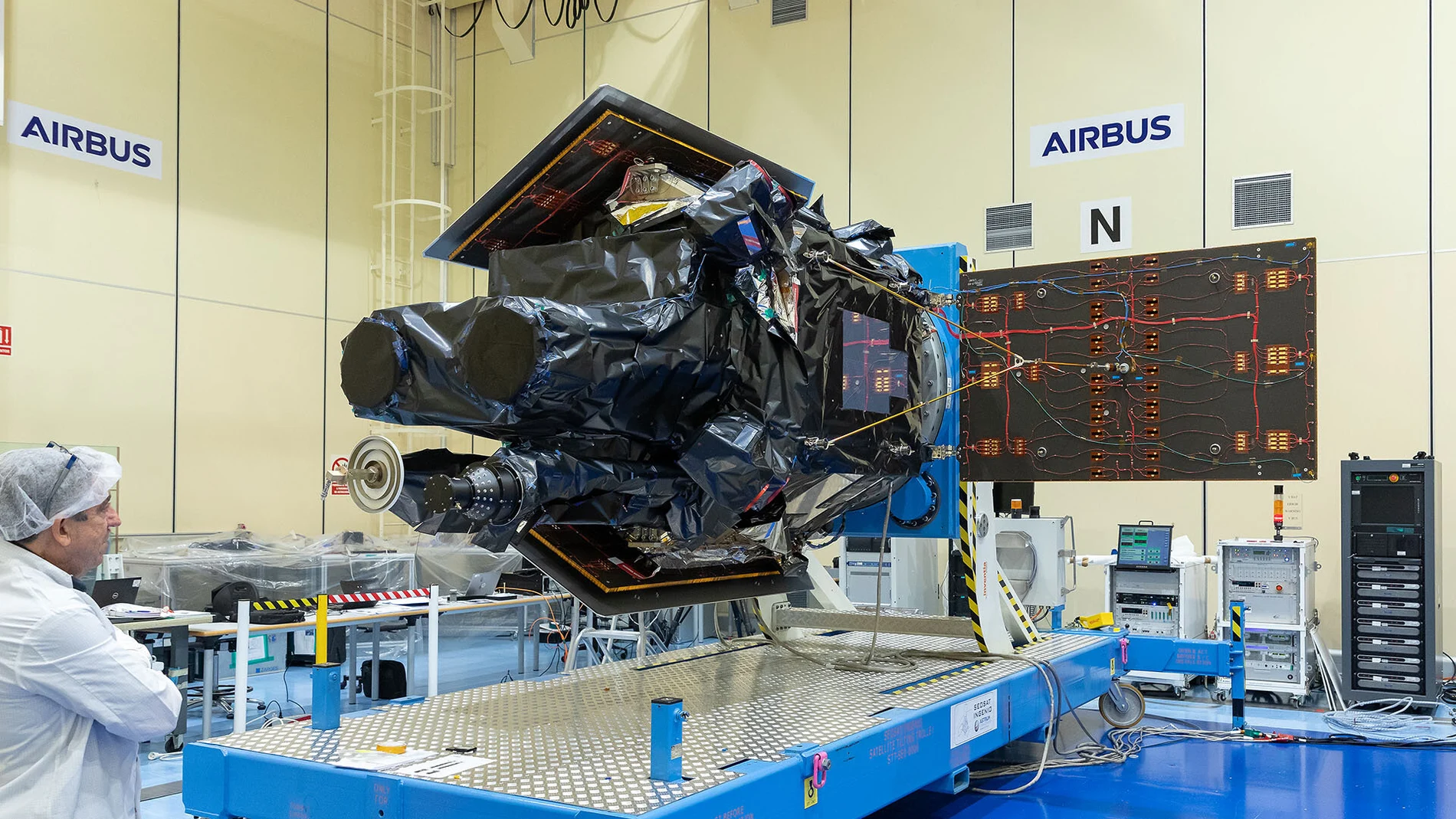Misión SEOSAT-Ingenio. Es el primer satélite 100% español y será lanzado al espacio el 13 de noviembre