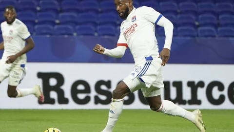 Moussa Dembélé con el Olympique de Lyon.